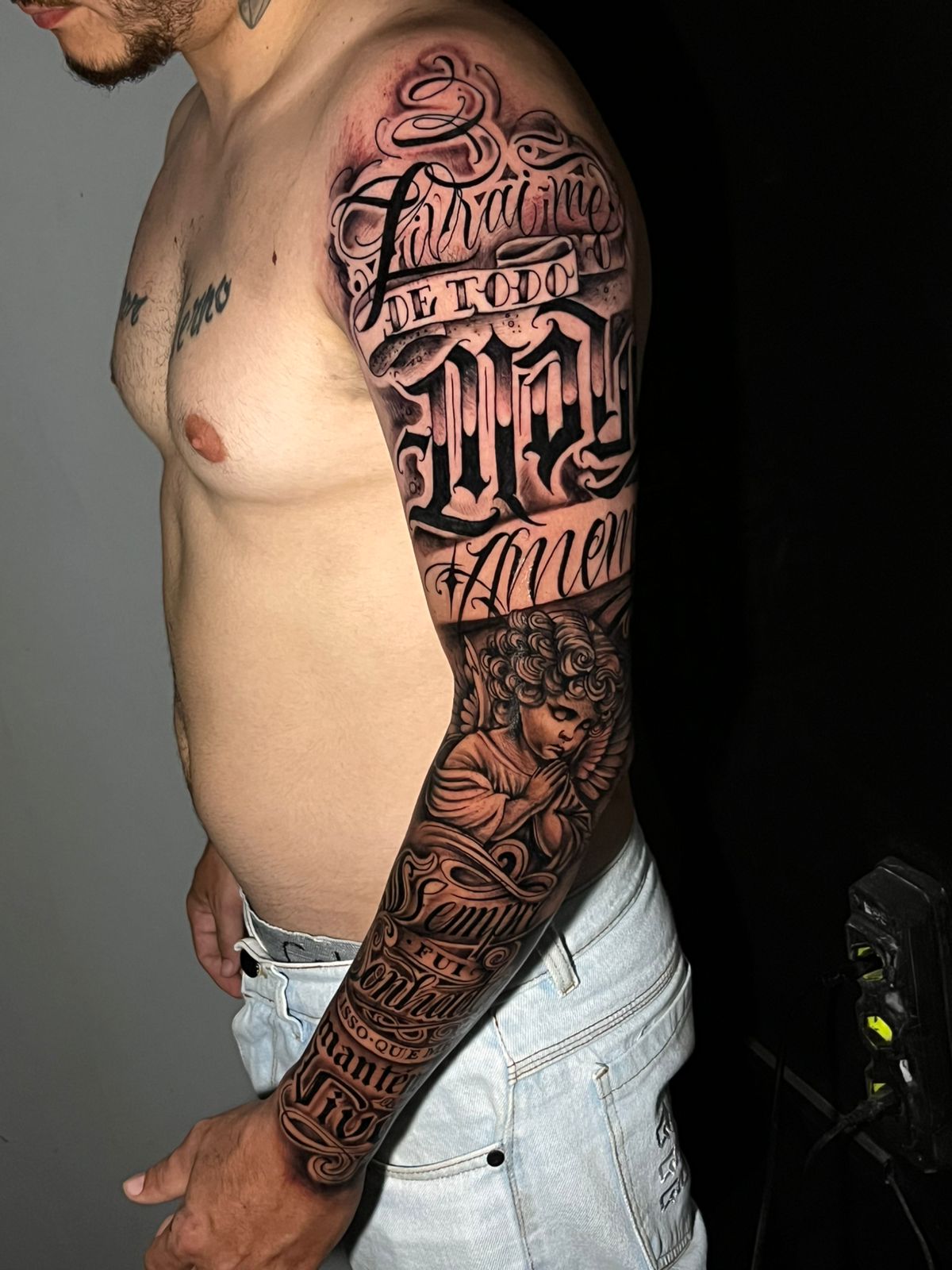 Lettering & Anjo